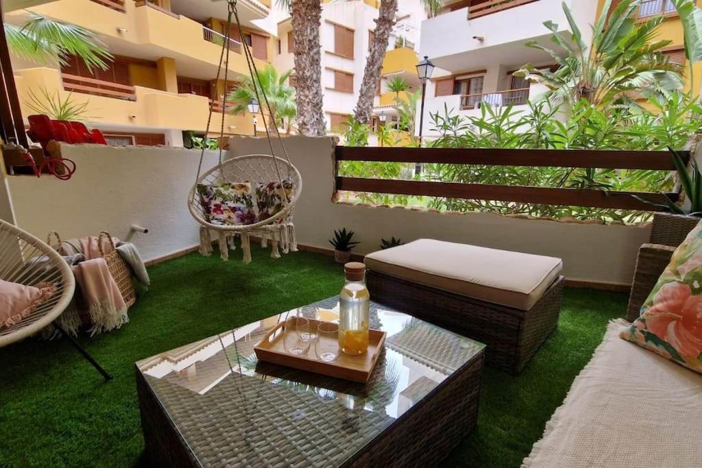 Olivia Sunny 2 Bedroom Apartament Punta Prima Torrevieja Luaran gambar