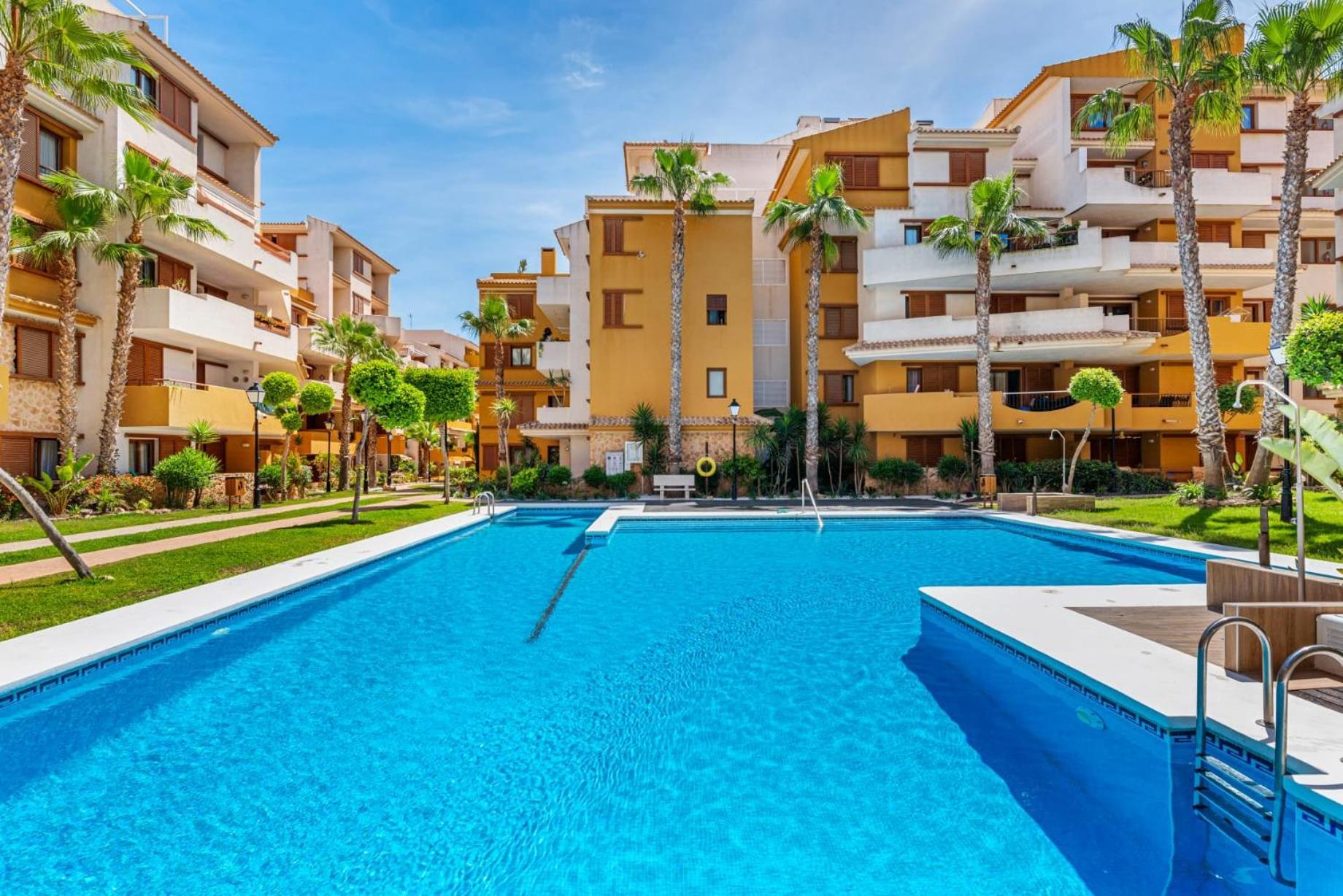 Olivia Sunny 2 Bedroom Apartament Punta Prima Torrevieja Luaran gambar